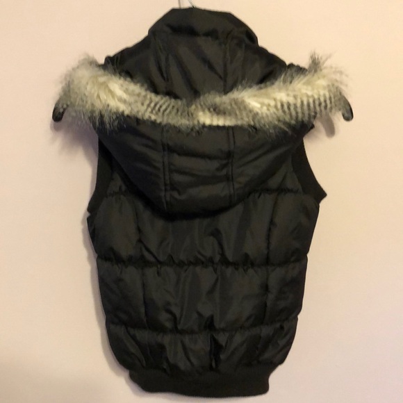 Vest - Picture 2 of 2